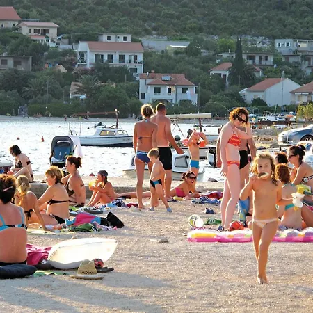 Hébergement de vacances With Sea View 333 Poljica (Trogir)